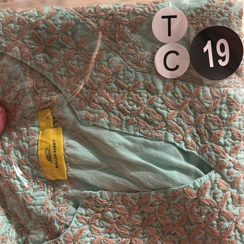 Roller Rabbit Embroidered Tunic Top V-Neck Short Sleeve Aqua Tan M - Picture 9 of 13